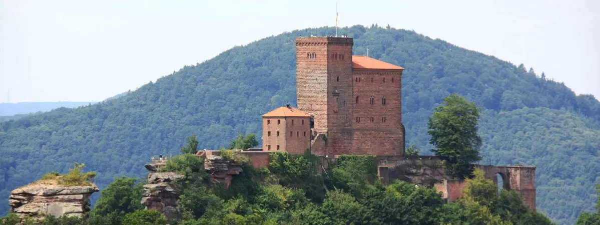 Burg Trifels im südlichen Pfälerwald nahe Annweiler am Trifels
